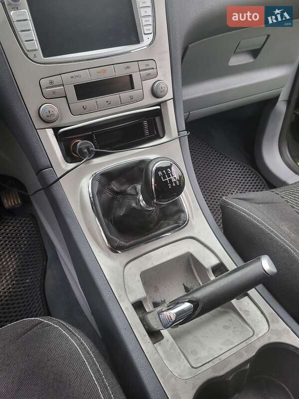 Минивэн Ford S-Max 2007 в Калуше