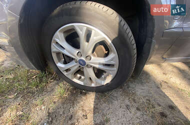 Минивэн Ford S-Max 2014 в Ирпене
