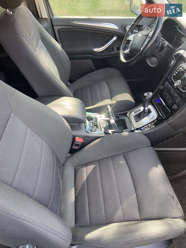 Минивэн Ford S-Max 2014 в Ирпене