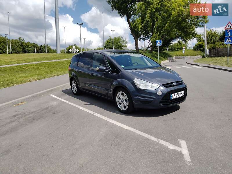 Ford S-Max, фото з оголошення