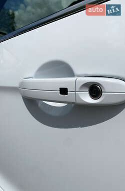Минивэн Ford S-Max 2013 в 