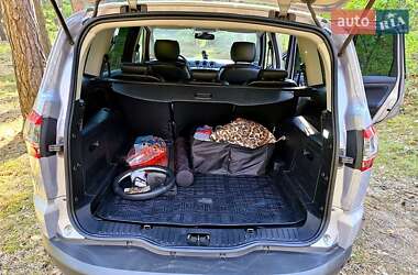 Минивэн Ford S-Max 2011 в 