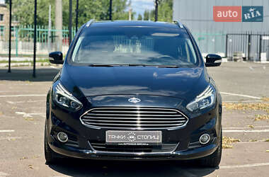 Минивэн Ford S-Max 2015 в 