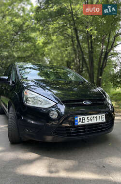 Минивэн Ford S-Max 2011 в 