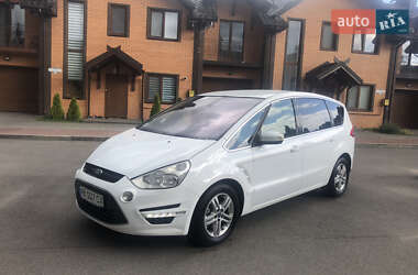 Минивэн Ford S-Max 2013 в 