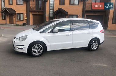 Минивэн Ford S-Max 2013 в 