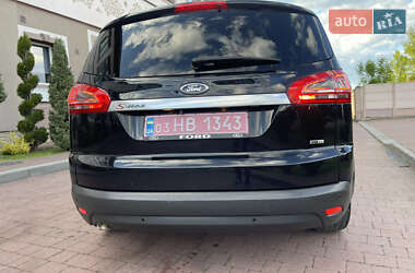 Минивэн Ford S-Max 2011 в 