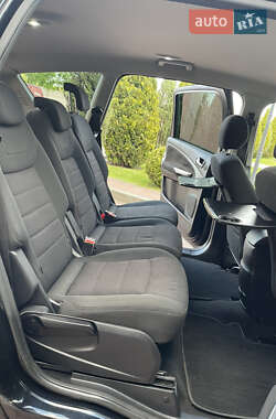 Минивэн Ford S-Max 2011 в 