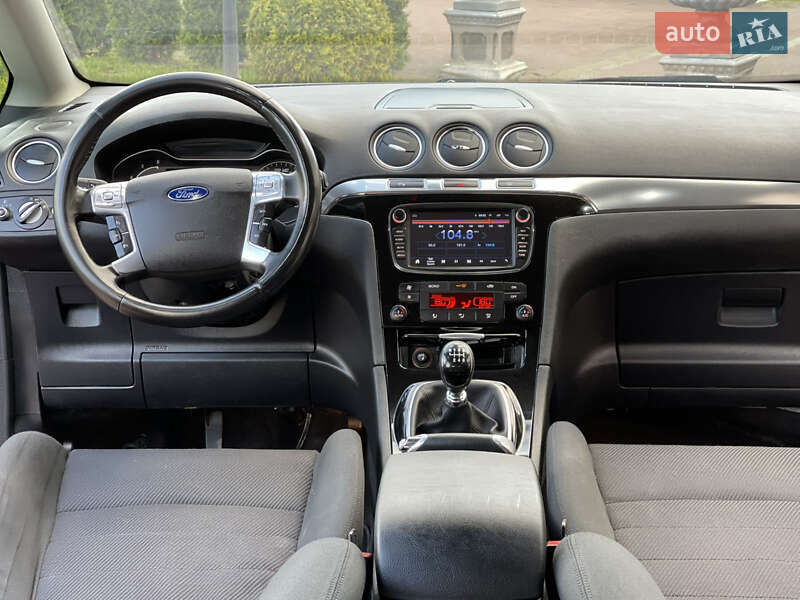 Минивэн Ford S-Max 2011 в Стрые