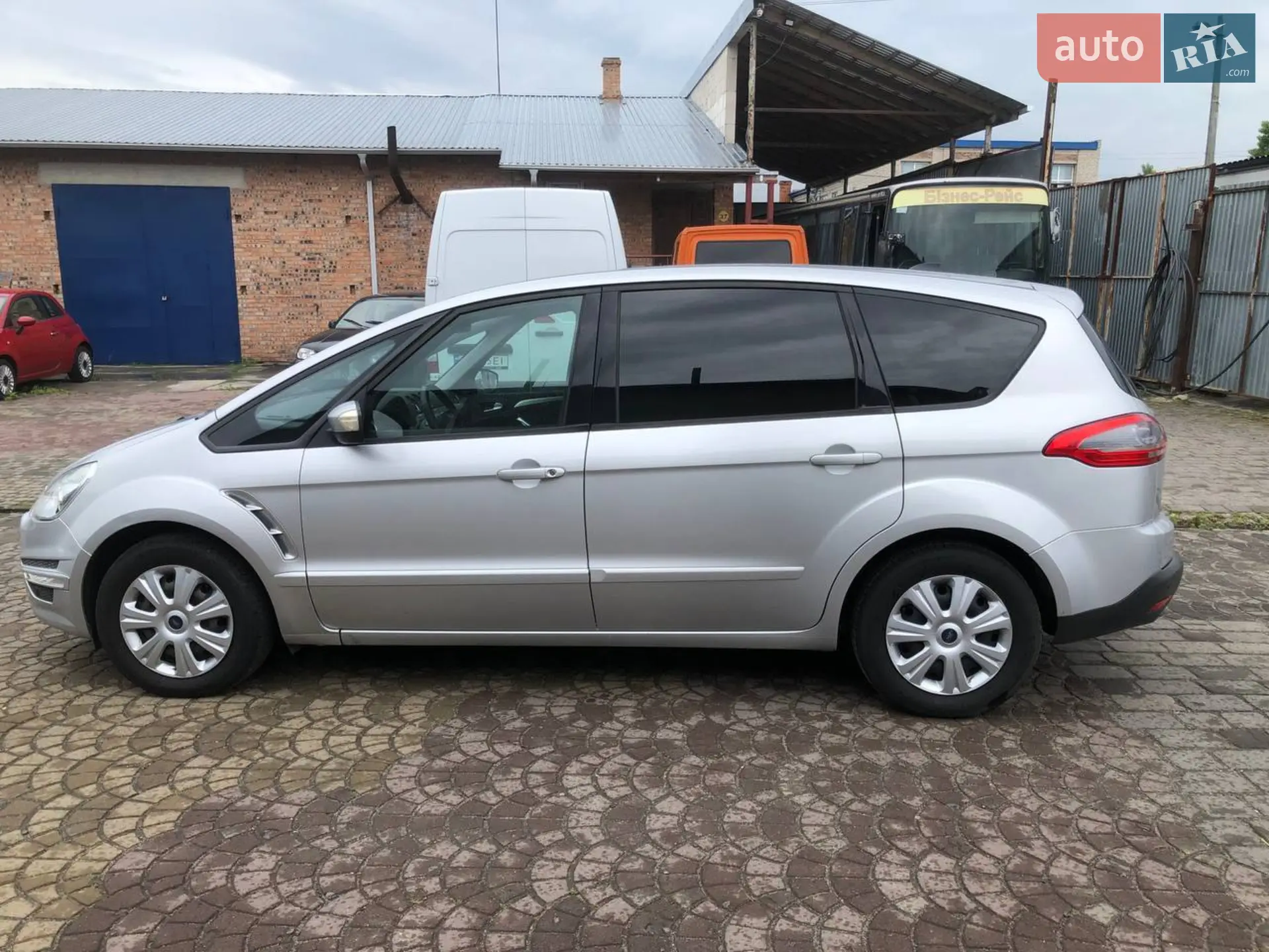 2011 Ford S-MAX - мініатюра 9