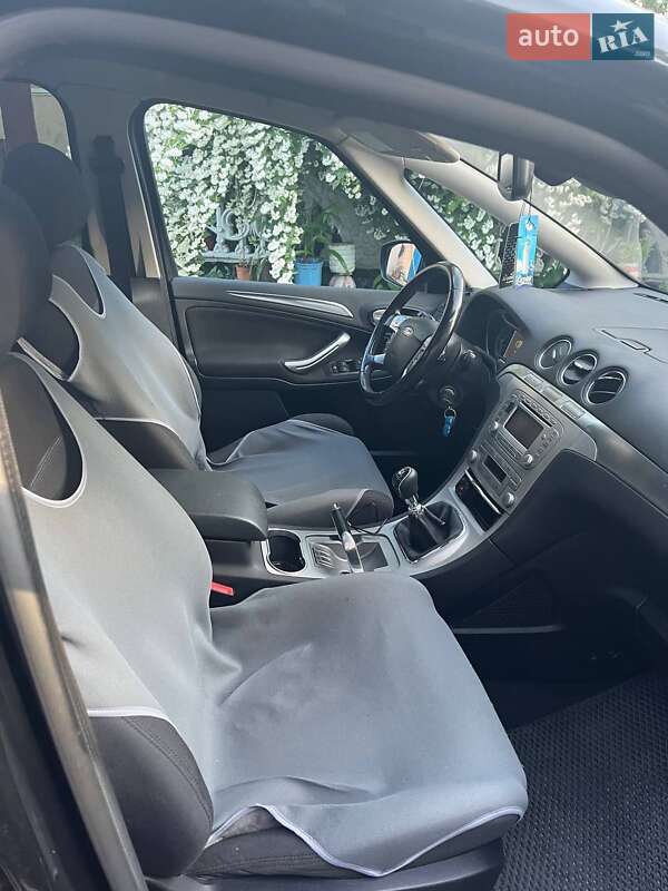 Минивэн Ford S-Max 2009 в Белогорье