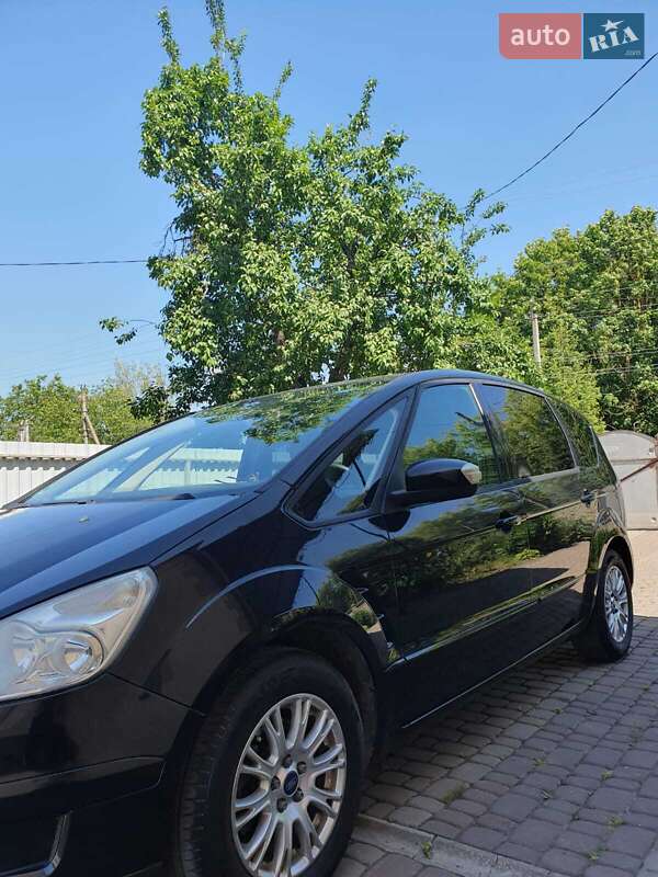 Минивэн Ford S-Max 2009 в Чемеровцах
