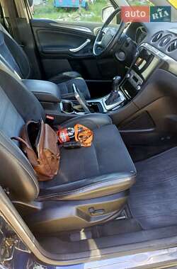 Мінівен Ford S-Max 2010 в 