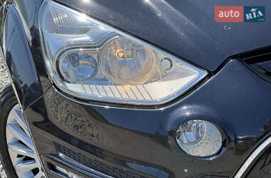 Минивэн Ford S-Max 2011 в 