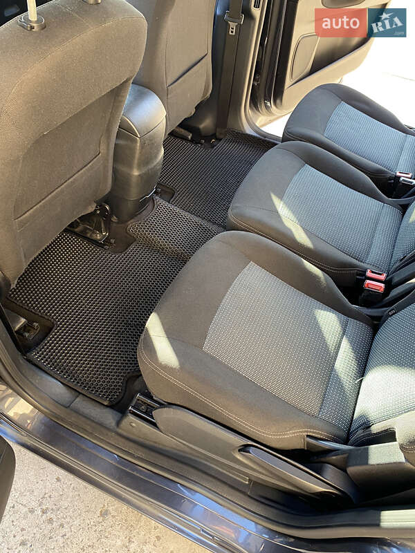 Мінівен Ford S-Max 2008 в Острозі