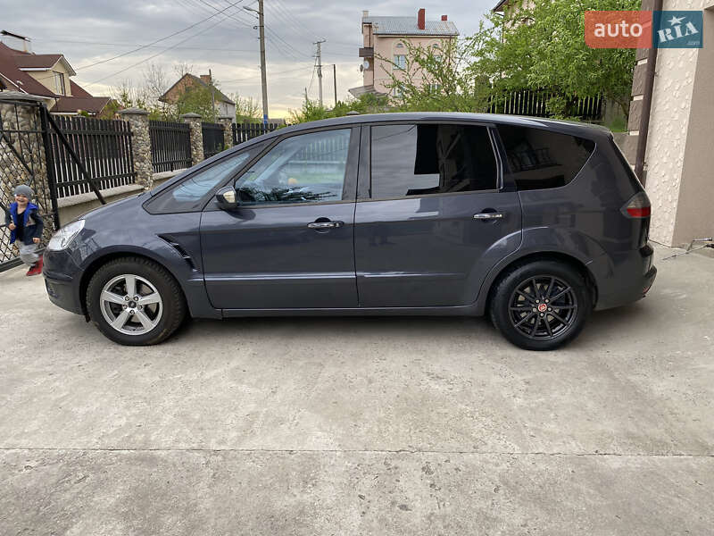 Мінівен Ford S-Max 2008 в Острозі