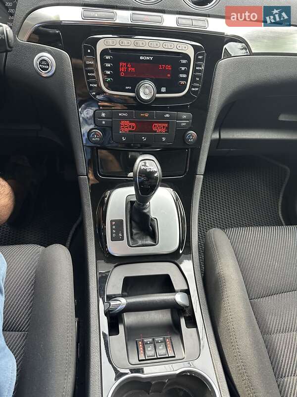Минивэн Ford S-Max 2013 в Киеве