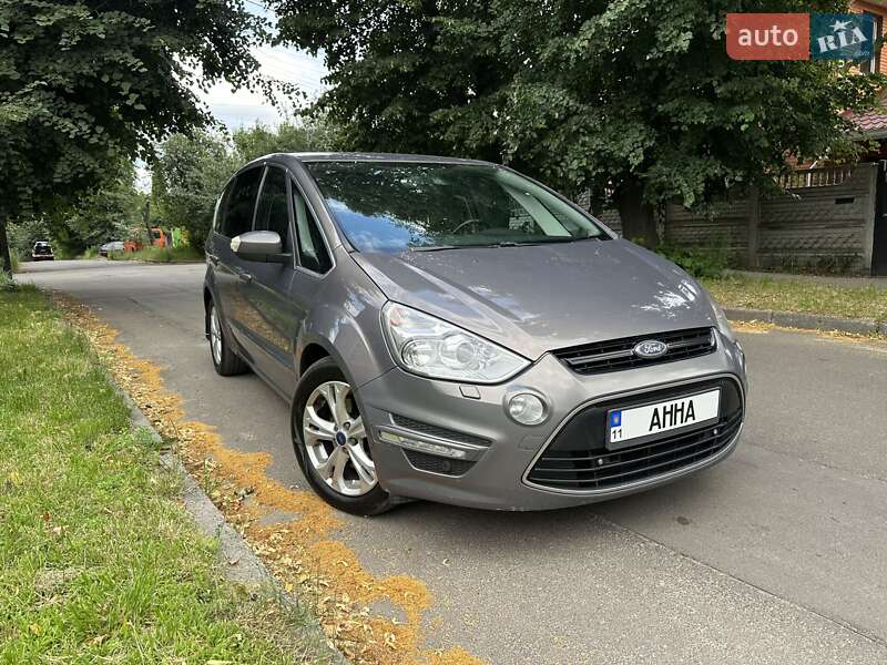 Минивэн Ford S-Max 2013 в Киеве