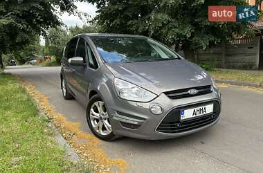 Минивэн Ford S-Max 2013 в 