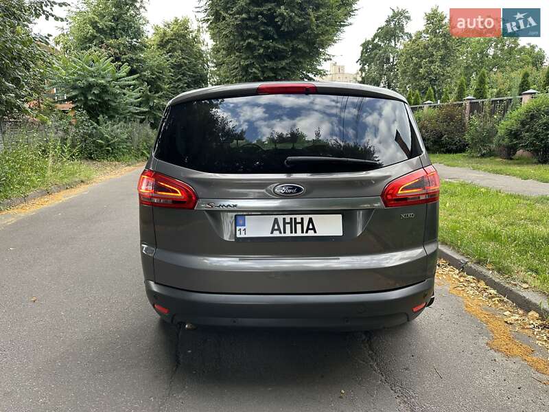 Минивэн Ford S-Max 2013 в Киеве