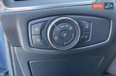 Минивэн Ford S-Max 2018 в 