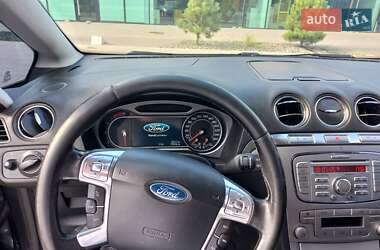 Минивэн Ford S-Max 2008 в 