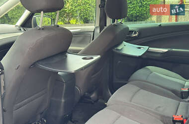 Минивэн Ford S-Max 2006 в 