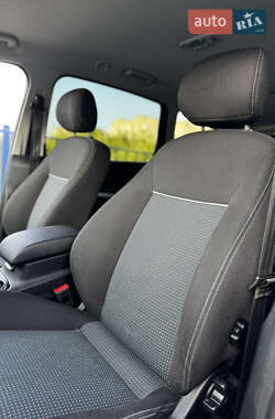 Мінівен Ford S-Max 2014 в 