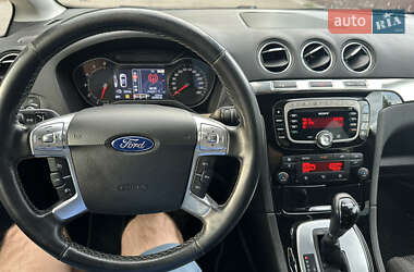 Мінівен Ford S-Max 2013 в 
