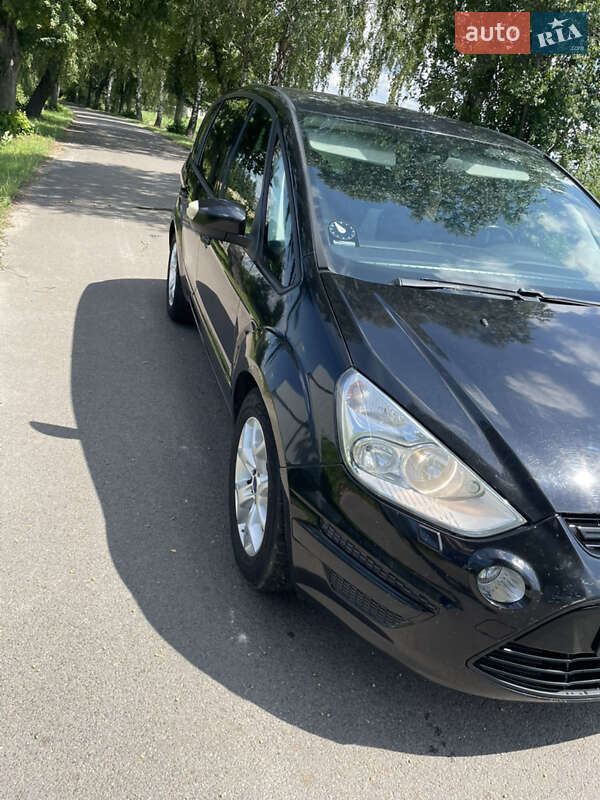 Минивэн Ford S-Max 2011 в Владимире