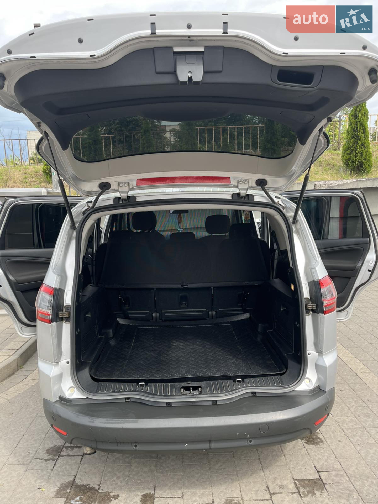 2012 Ford S-MAX - мініатюра 16