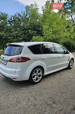 Минивэн Ford S-Max 2013 в 