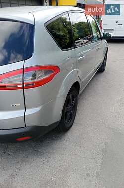 Минивэн Ford S-Max 2010 в 