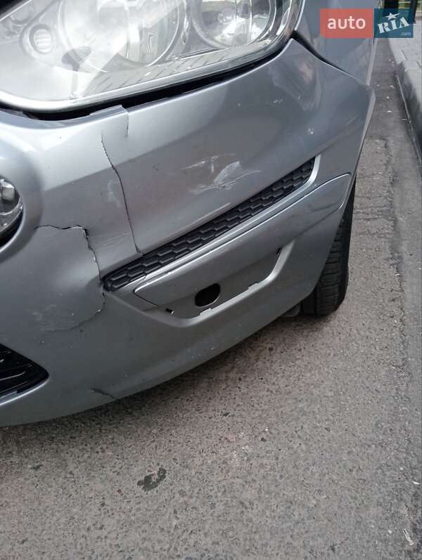 Мінівен Ford S-Max 2010 в Луцьку