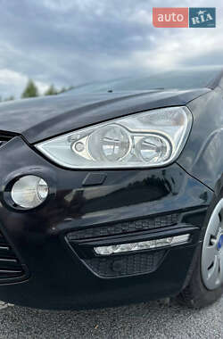 Минивэн Ford S-Max 2014 в 