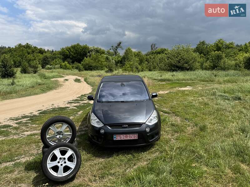 Минивэн Ford S-Max 2009 в Киеве
