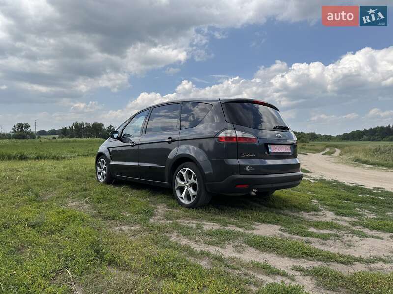 Минивэн Ford S-Max 2009 в Киеве