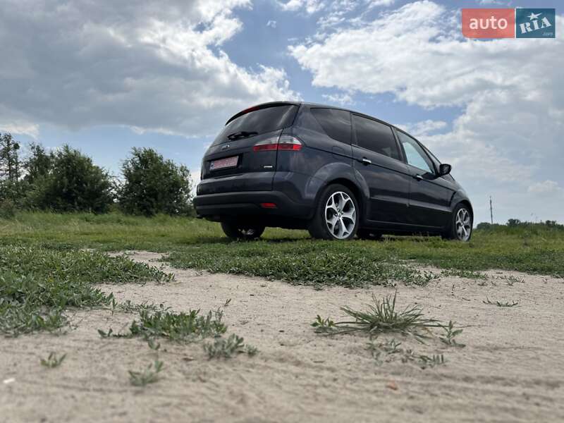 Минивэн Ford S-Max 2009 в Киеве