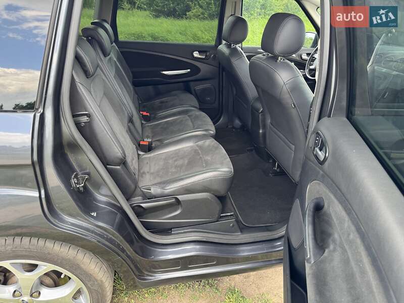 Минивэн Ford S-Max 2009 в Киеве