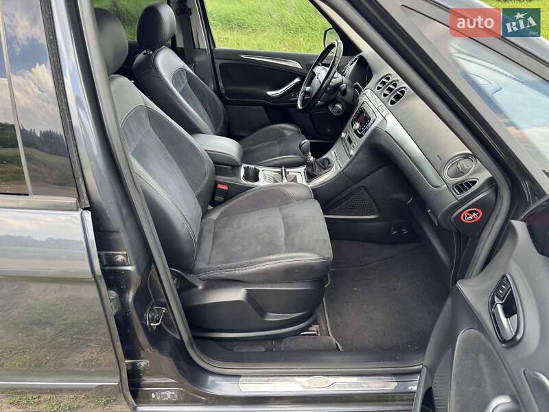 Минивэн Ford S-Max 2009 в Киеве