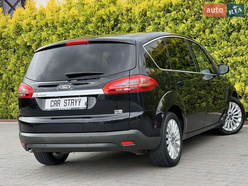 Минивэн Ford S-Max 2011 в Стрые