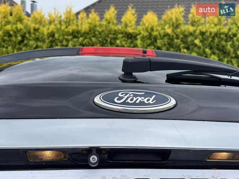 Минивэн Ford S-Max 2011 в Стрые