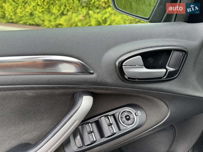 Минивэн Ford S-Max 2011 в Стрые