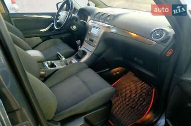 Минивэн Ford S-Max 2009 в 