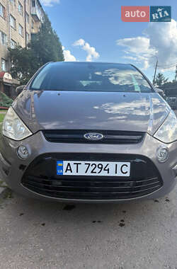 Минивэн Ford S-Max 2012 в 