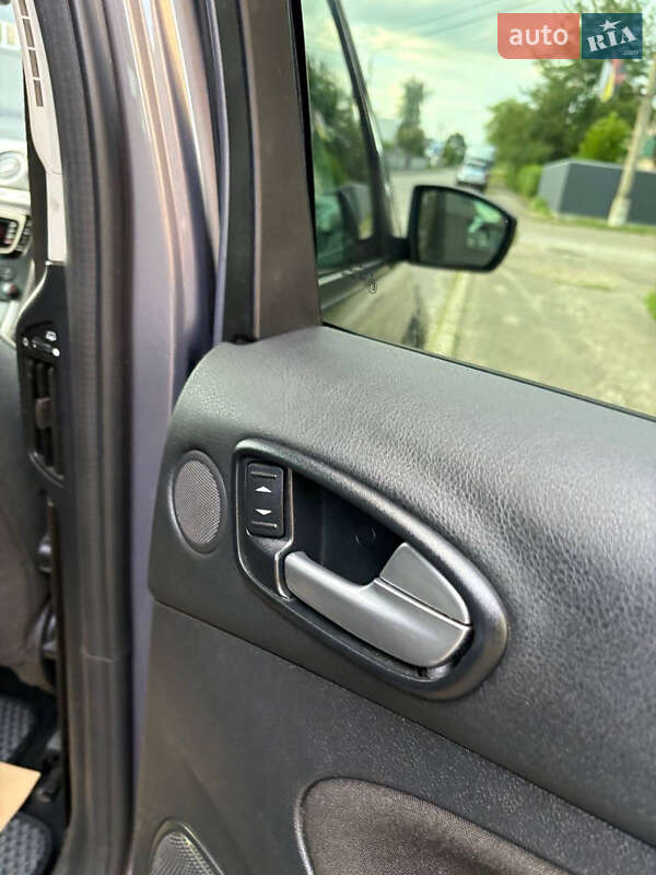 Минивэн Ford S-Max 2012 в Снятине