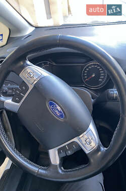 Минивэн Ford S-Max 2014 в 