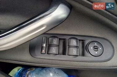 Минивэн Ford S-Max 2006 в 