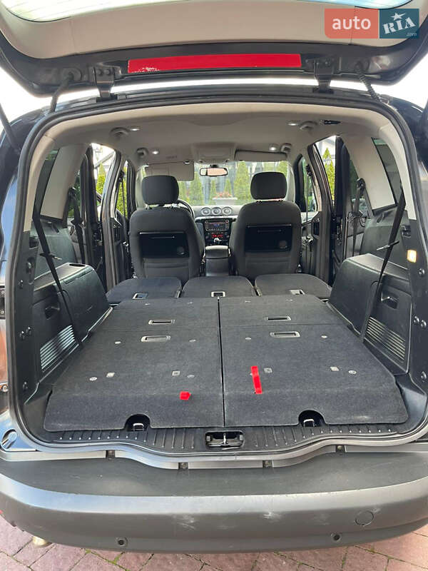 Минивэн Ford S-Max 2011 в Стрые