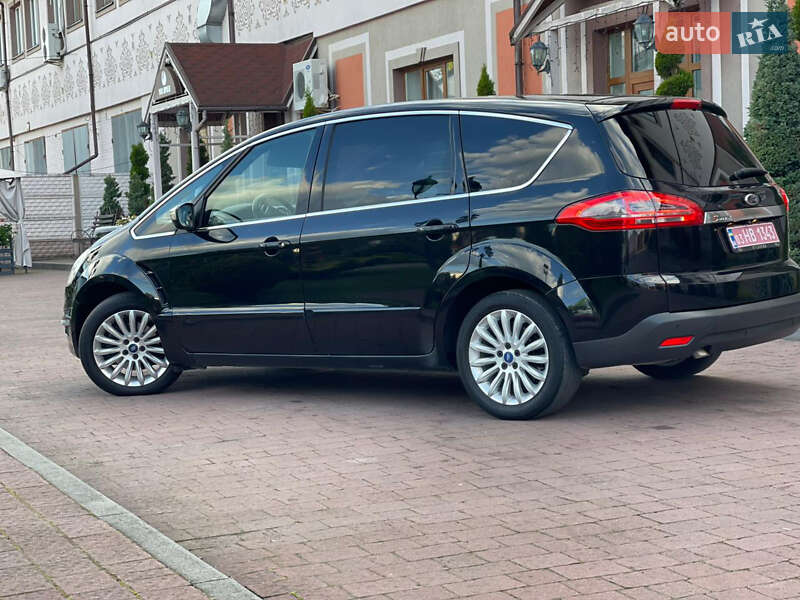 Минивэн Ford S-Max 2011 в Стрые